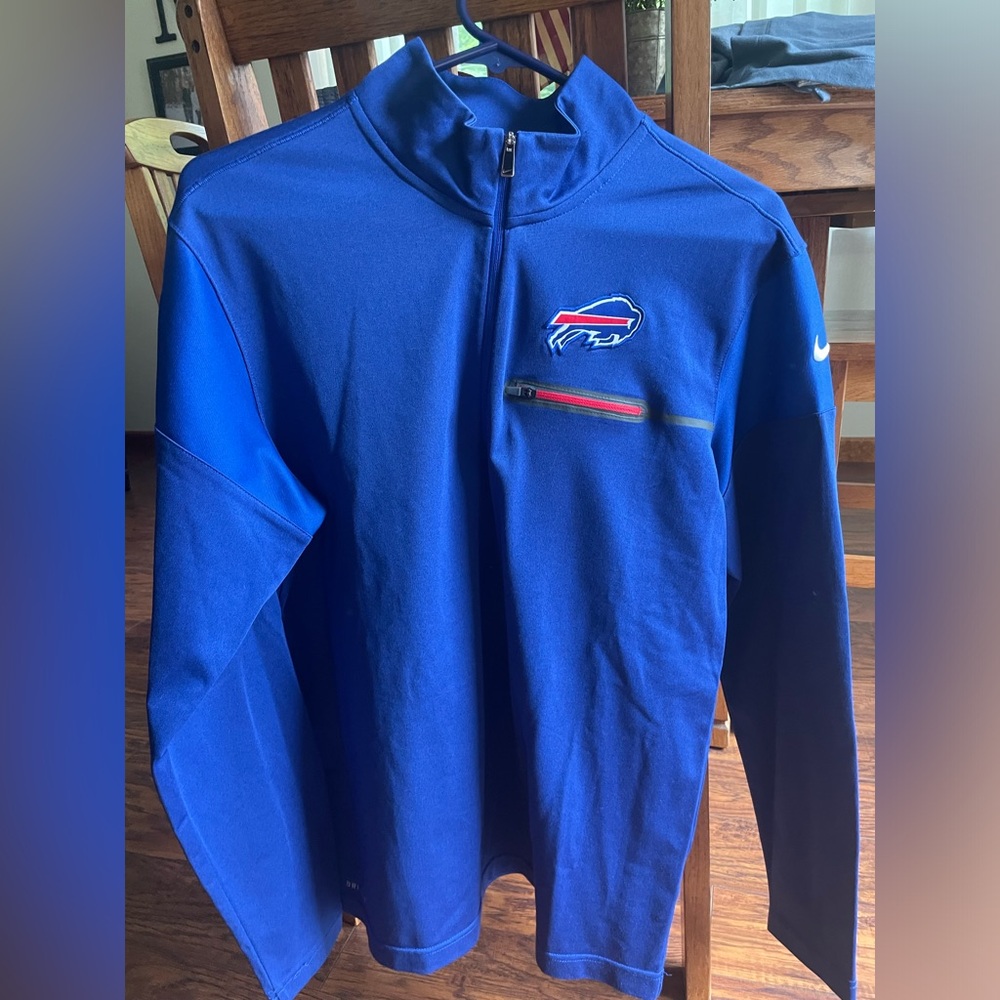 Nike Mens size medium long sleeve quarter zip Buffalo Bills shirt